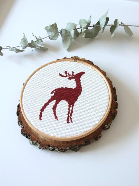 un ciervo para decorar en navidad un ciervo para decorar en navidad