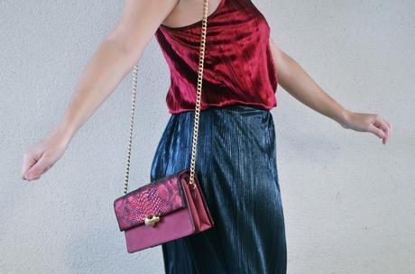 Top burdeos de terciopelo look_topdeterciopelo_burdeos_fashionblogger_streetstyle_mivestidoazul-13