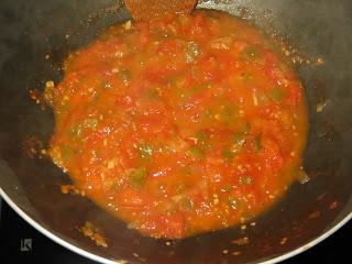 ESPAGUETIS A LA NAPOLITANA