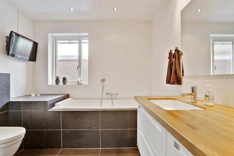 muebles cocina estilo escandinavo encimera de madera cocina nórdica cocina diáfana cocina abierta blog decoración nórdica armarios bajos de cocina 