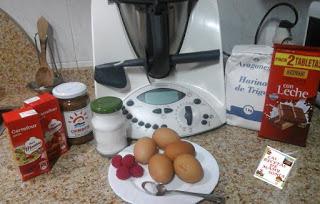 TRONCO DE NAVIDAD RELLENO DE NATA Y DULCE DE LECHE EN THERMOMIX