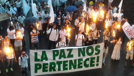 Medellín también se estremeció con el clamor popular en defensa de la paz. Foto: tomada de “El Colombiano”.