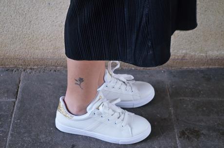 look_bomberconflores_streetstyle_sportychic_fashionblogger_mivestidoazul-15