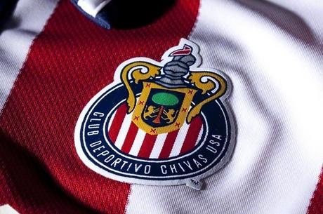 Chivas busca un lateral derecho