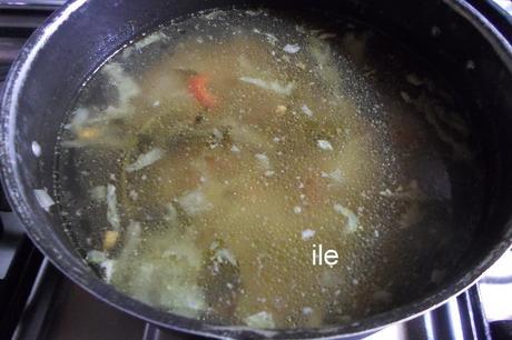 Sopa de cerdo y verduras