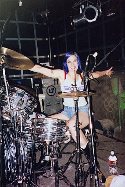 Efemérides del Rock y Heavy Metal: Que pasó un 09 de Noviembre