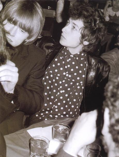 Efemérides del Rock y Heavy Metal: Que pasó un 09 de Noviembre