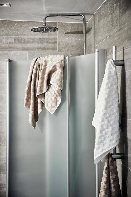 vivir en el centro Mini ático sueco de 24 m² con terraza diseño exterior diseño aticos decoración terrazas decoración pisos pequeños decoración aticos y lofts blog decoración nórdica atico sueco atico nórdico 