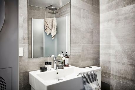 vivir en el centro Mini ático sueco de 24 m² con terraza diseño exterior diseño aticos decoración terrazas decoración pisos pequeños decoración aticos y lofts blog decoración nórdica atico sueco atico nórdico 