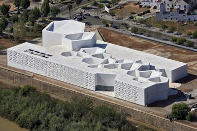 SRA. AGUILAR, DÉJESE DE INVENTOS