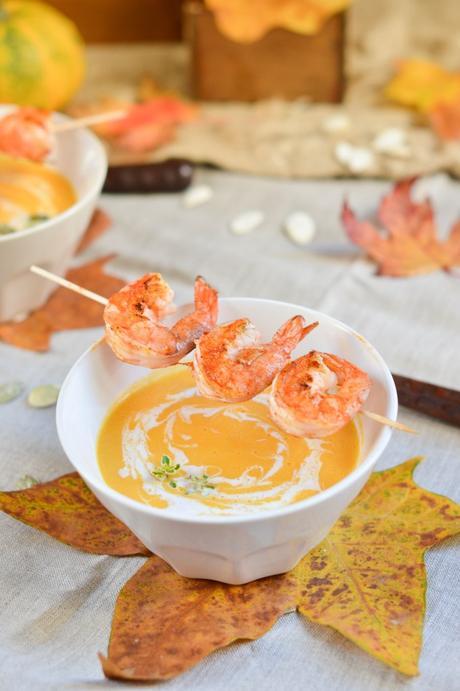 Crema de calabaza y leche de coco con langostinos crema de calabaza y leche de coco con langostinos en brocheta