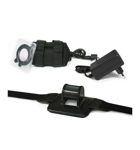 Una luz frontal para ciclismo te puede ayudar a mantener la visibilidad en invierno.