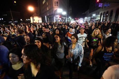 Protestas Anti Trump en Estados Unidos en Vivo – Jueves 10 de Noviembre del 2016 Protestas Anti Trump en Estados Unidos en Vivo – Jueves 10 de Noviembre del 2016