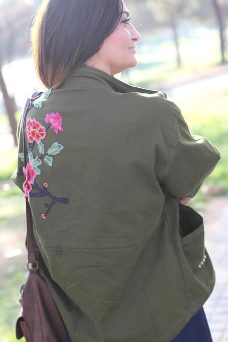 Chaqueta militar con bordados de Sammydress