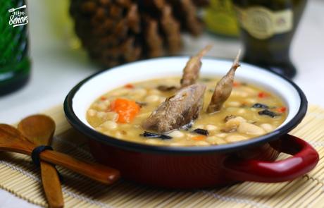 Alubias blancas con codornices y setas