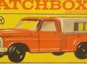 camioneta Ford roja