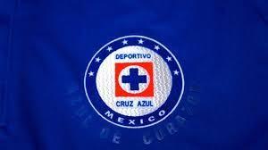 Defensa de segunda división del Cruz Azul modela para mantenerse