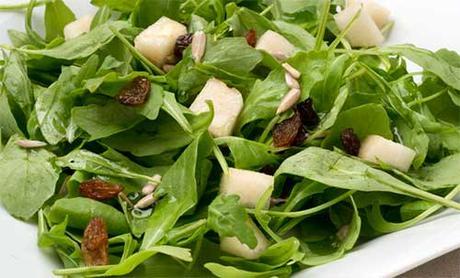 cena ligera de ensalada de rucula