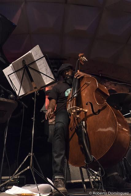 © R.Domínguez - Aruán Ortiz Trio