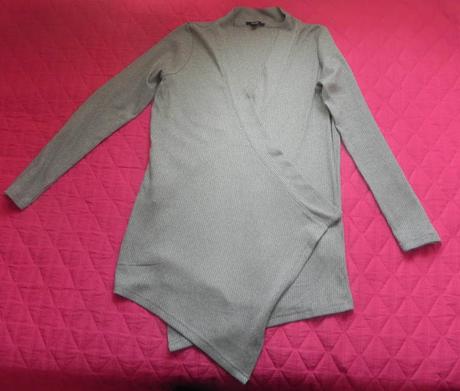 Tres prendas de las que estoy abusando ...y unos pendientes de regalo