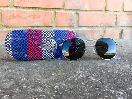 GREY & GOLD GREY & GOLD