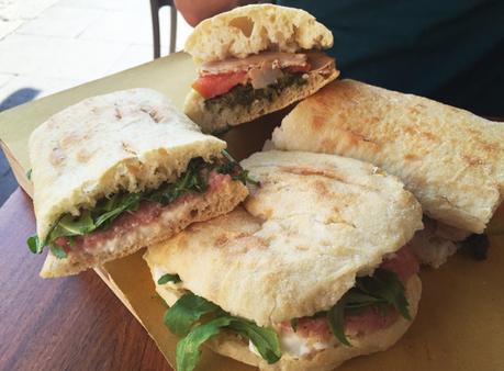 buenos días Roma - 200Gradi bocadillo de ciauscolo con stracchino y de roast beef