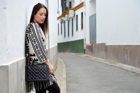 Outfit | Ethnic poncho