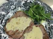 Escalopines Ternera Salsa Queso Gamoneu