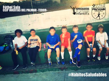 De merienda, UNA FRUTA.