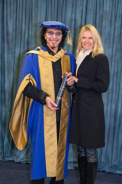 Efemérides del Rock y Heavy Metal: Que pasó un 19 de Noviembre