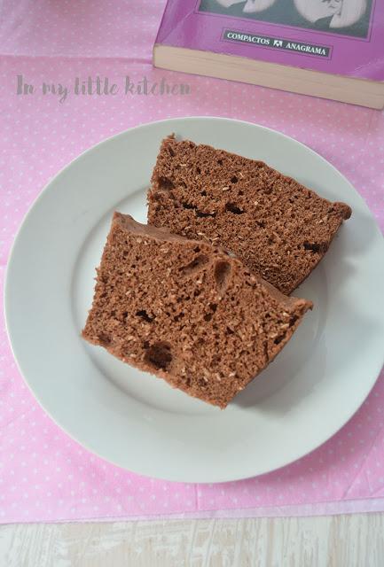 Bizocho de coco y chocolate al microondas