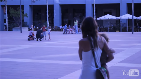 ¡Sin dudarlo arriesga su vida para salvar a un PERRO de morir en un lago CONGELADO! r-5-1