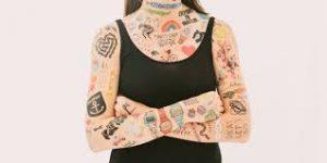 El significado de soñar con una calcomanía. sueno-con-ponerme-calcomanias