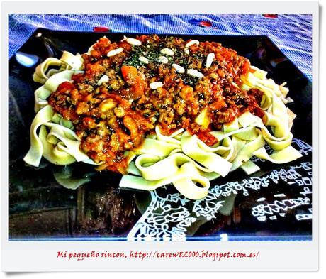 Fettuccini con salsa de tomate al parmesano