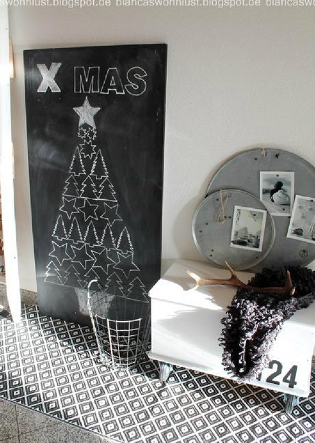 árboles de Navidad en pizarra