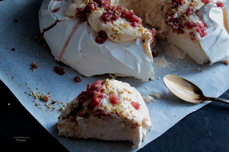 Pavlova  con  mascarpone y caramelo de granadas #JaquealaReina