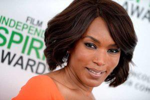 angela-bassett-blackpanther