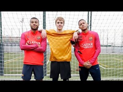 Justin Bieber, entrena con el FC Barcelona