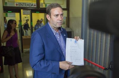 Alcalde de Jun: “¡Ten cuidado Susana, que la militancia está despertando!”