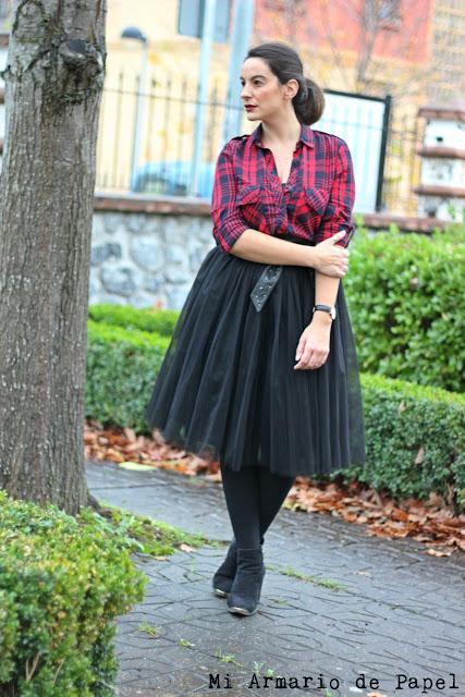 Outfit: Camisa de Cuadros con Falda de Tul Outfit: Camisa de Cuadros con Falda de Tul