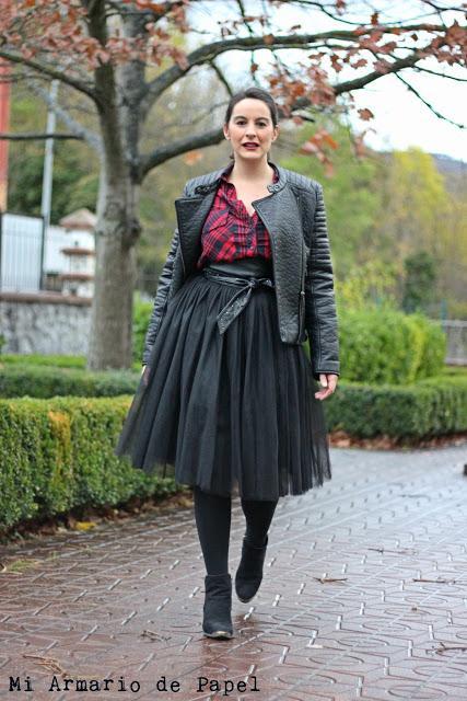 Outfit: Camisa de Cuadros con Falda de Tul Outfit: Camisa de Cuadros con Falda de Tul
