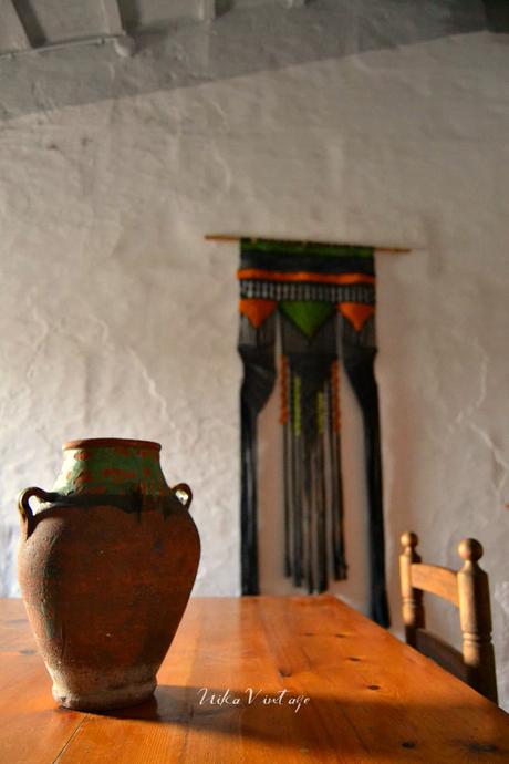 COMEDOR DECORADO CON MUEBLES ANTIGUOS