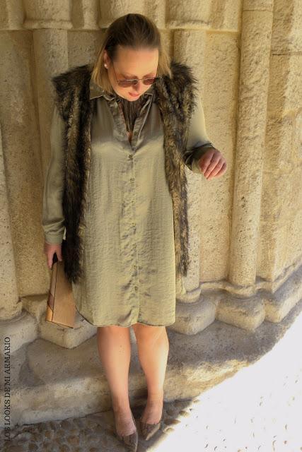 http://www.loslooksdemiarmario.com/2016/11/mi-nuevo-vestido-camisero-militar-look.html