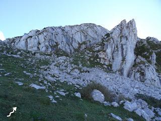 AA.RR. Alba (La Texera)-Val.longo-L' Angliru-Moncuevu-Covachos