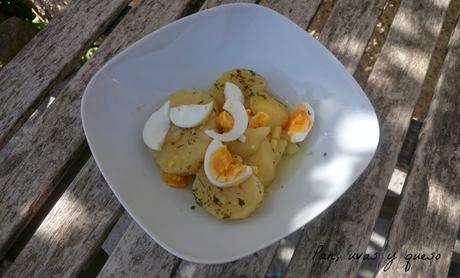 Patatas con cabeza de merluza (tradicional o Crock-Pot)