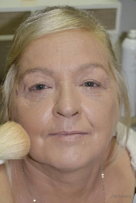 RECOGIDO Y MAQUILLAJE. LA MADRE DE LA NOVIA. BODA (M Y C).