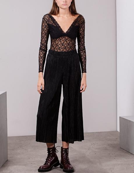 BLACK CLOSET BLACK CLOSET