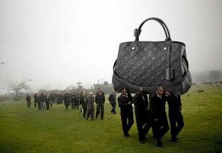 Ciertamente han canonizado a Rita ... by Mark de Zabaleta