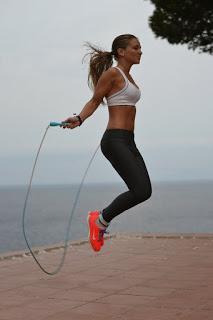 Los 6 mejores ejercicios de cardio para hacer en casa sin máquinas