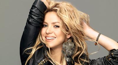 Shakira acusada de plagio por fans de Rihanna